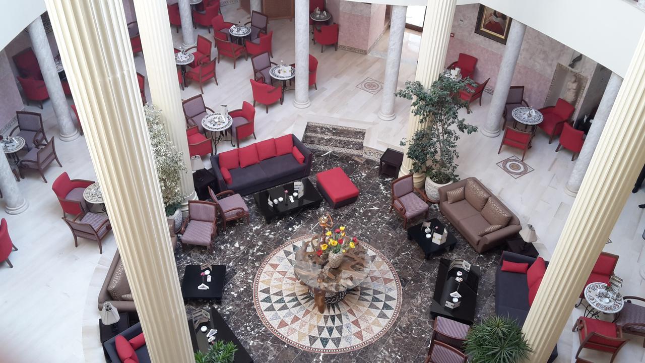Julius Hotel