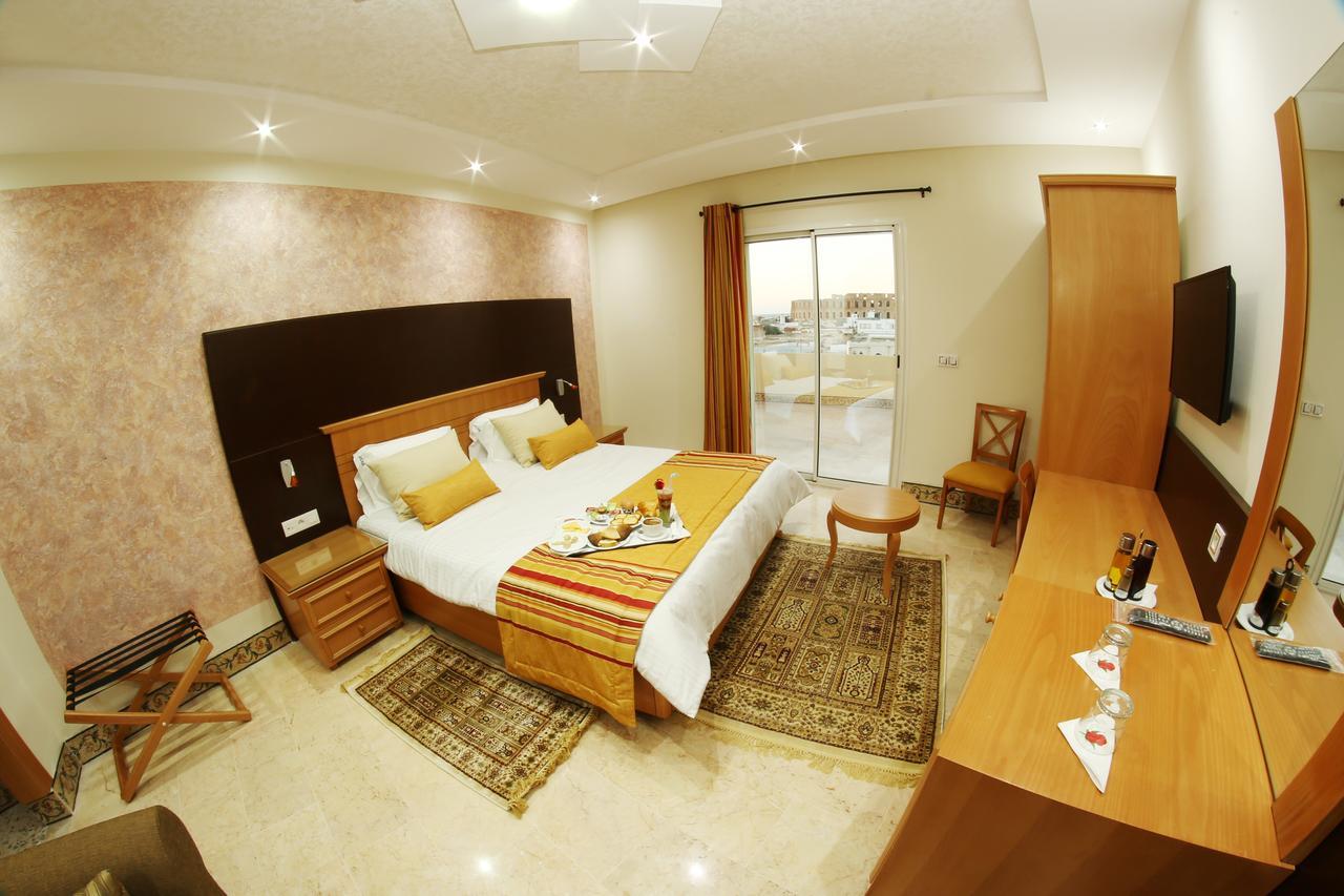 Julius Hotel